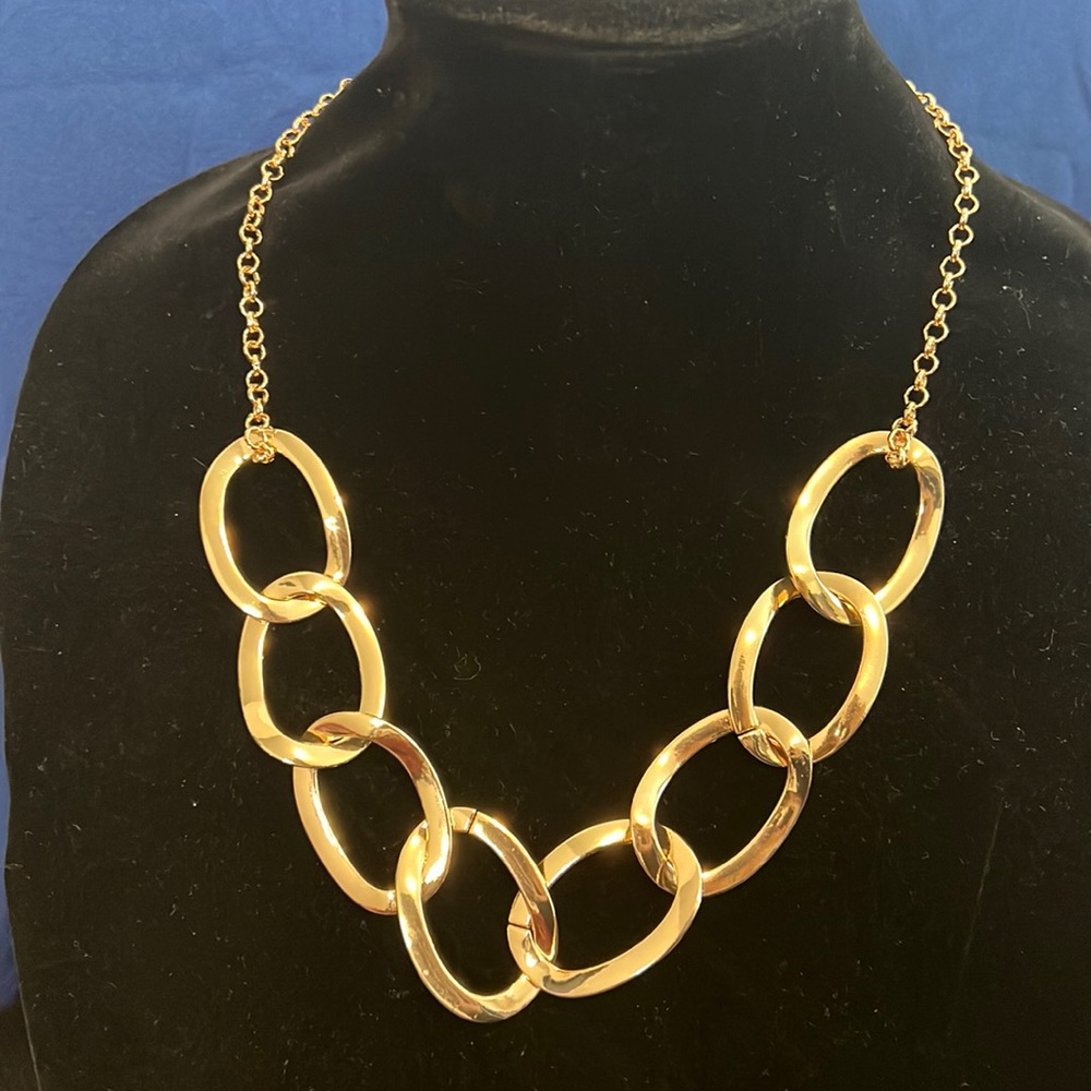 Gold and Bold link necklace